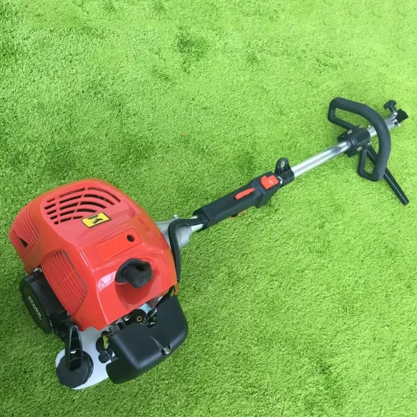 Gas Power Nylon Brush Broom 52CC 2 Stroke 2.3HP Handheld Engine Sweeper for Artificial Grass Construction Sites