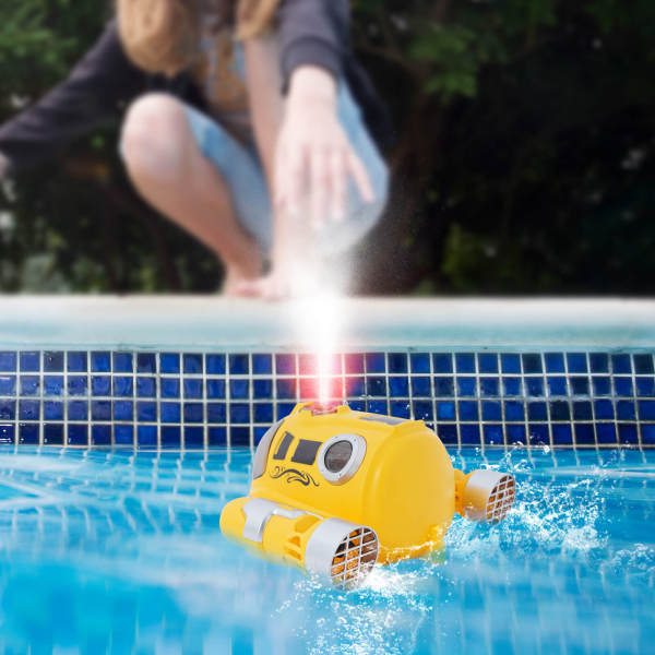 Spray Motorboat Toy, 2.4GHz Light Spray Remote Controlled Motor Boat, Kids Spray Motorboat
